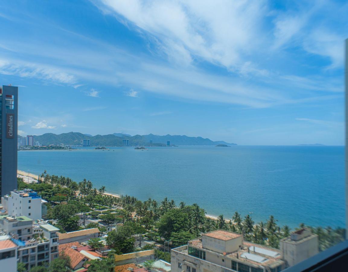 Aaron Hotel Nha Trang Exterior photo